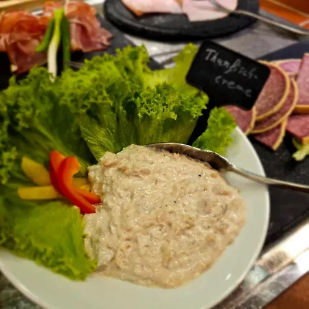 Parkhotel Krone Отель 4*