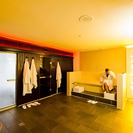 Parkhotel Krone 4*