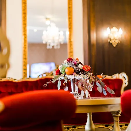 Parkhotel Krone Отель