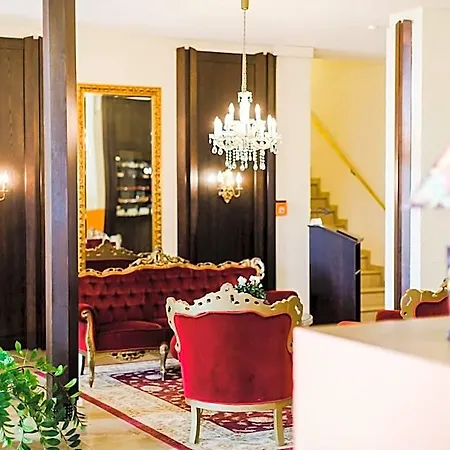 Parkhotel Krone Hotel