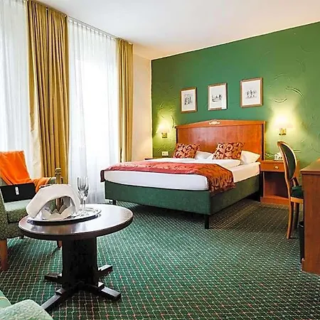 Hotel Parkhotel Krone 4*