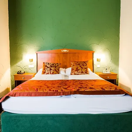 Отель Parkhotel Krone