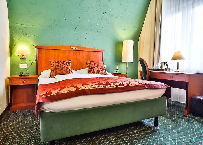 Parkhotel Krone Hotel